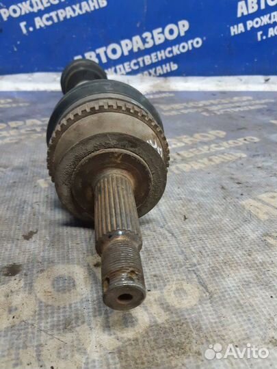 Левый привод Hyundai Sonata 4 седан G4GC 2006