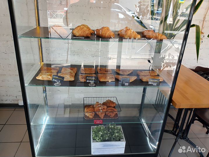 Пекарня напротив Университета