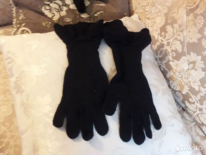 Перчатки,берет,шарф с рюшами