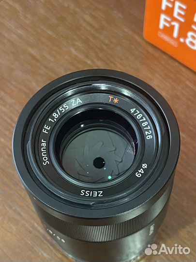 Объектив Sony Carl Zeiss Sonnar T* 55mm f/ 1.8 ZA