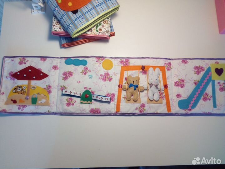 Мягкая развивающая книжка для девочки