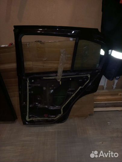 Дверь на nissan almera n 16 e