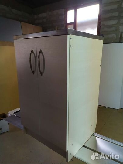 Кухонная мойка с тумбой