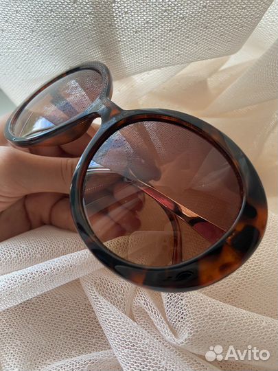 Солнечные очки женские солнцезащитные