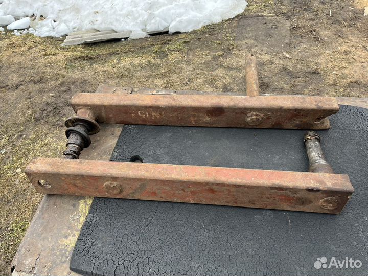 Стойка колес культиватора