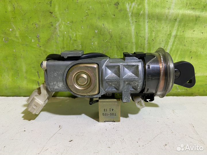 Замок зажигания Subaru Legacy Outback 88215AG000