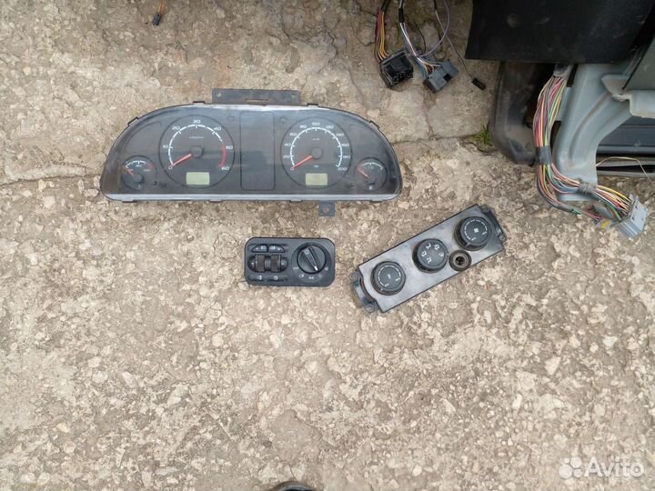 Торпедо УАЗ патриот