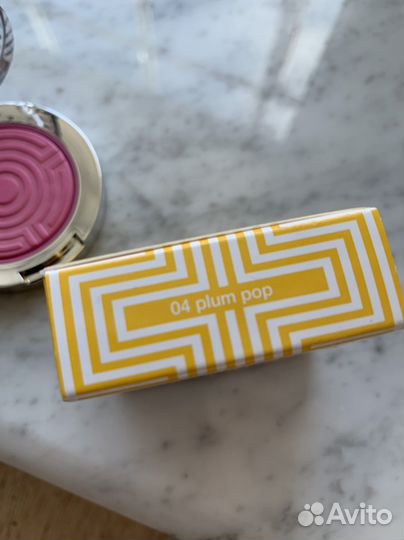 Clinique румяна