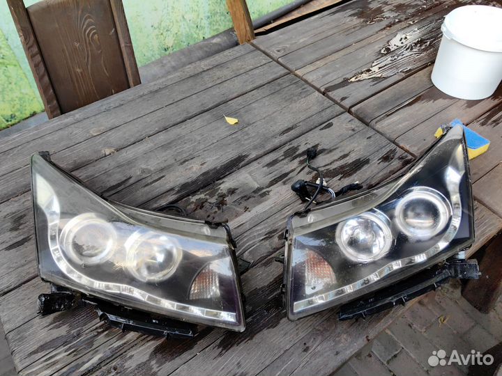 Передняя фара на chevrolet cruze