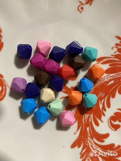 Силиконовые бусины