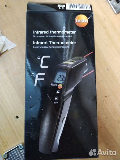 Бесконтактный инфракрасный термометр