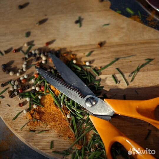 Кухонные ножницы Fiskars Classic 18 см