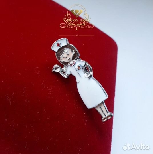 Медицинская брошь- значок Медик Silver