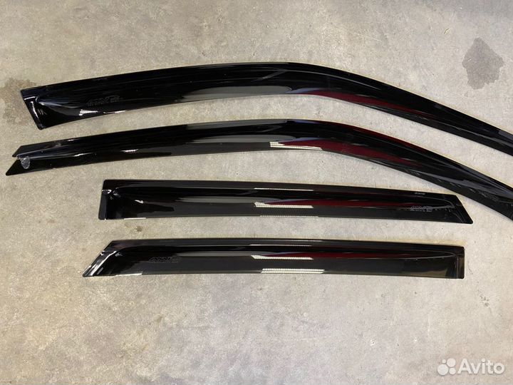 Дефлекторы дверей Suzuki Grand Vitara 1997-2005