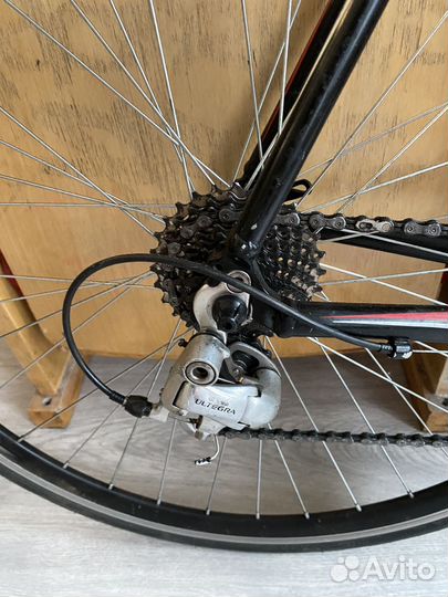 Шоссейный велосипед Trek 1.2 2008 года