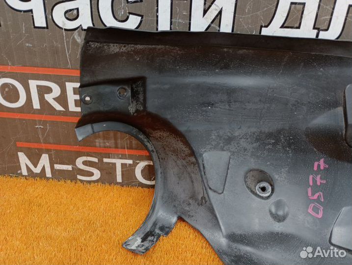 Подкрылок передний левый Mercedes-Benz Clk-Class