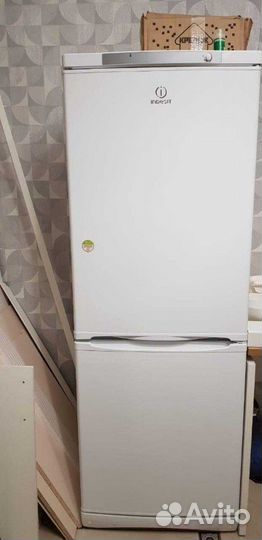 Холодильник Индезит. Двухкамерный