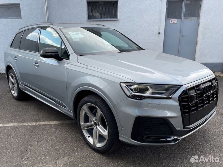 Audi Q7 3.0 AT, 2023, 50 км