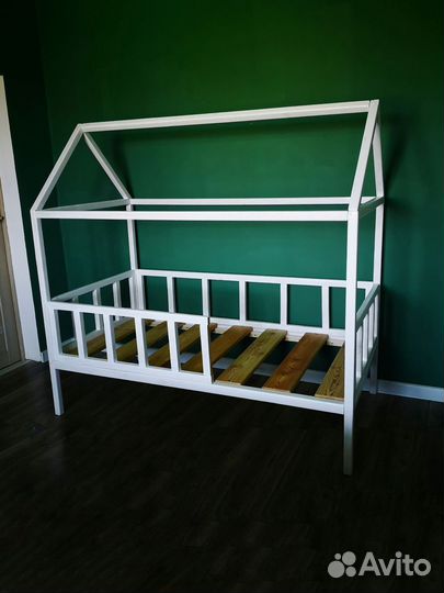 Детская кровать новая