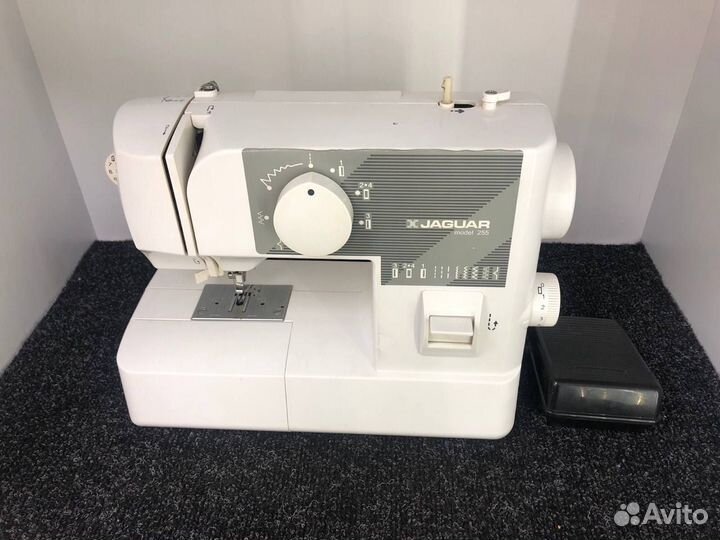 Швейная машина Jaguar 255 В143