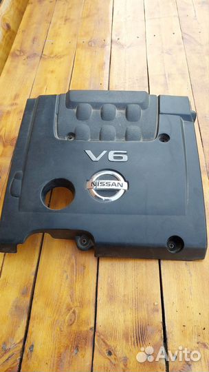 Крышка двигателя vq2,3 nissan