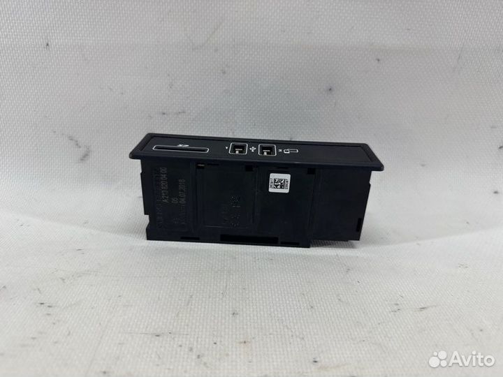 Блок USB AUX Mercedes-Benz E-Class W213 654.920