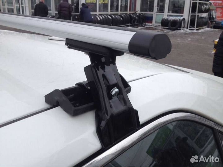 Багажник на гладкую крышу с дугами аэро 130см