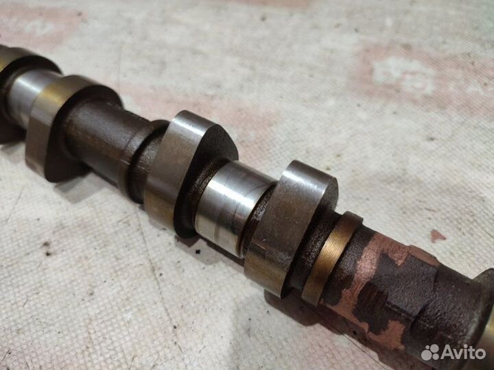 Распредвал левый Hyundai Santa Fe CM G6EA 2008