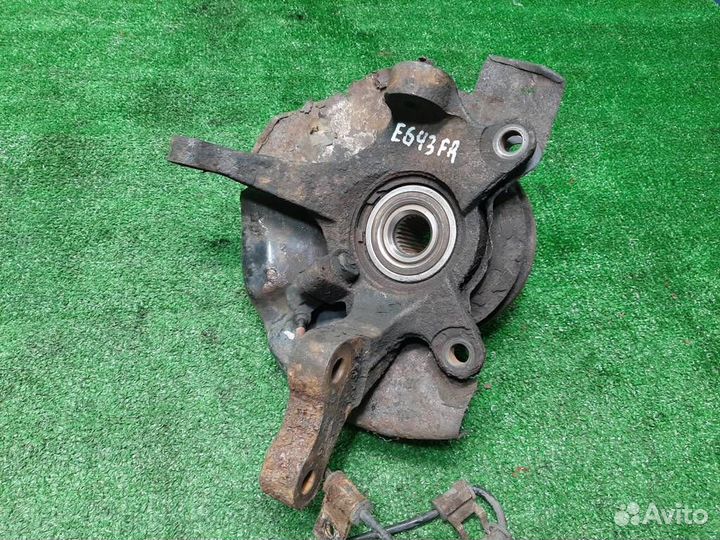 Кулак передний правый Hyundai Matrix 2004