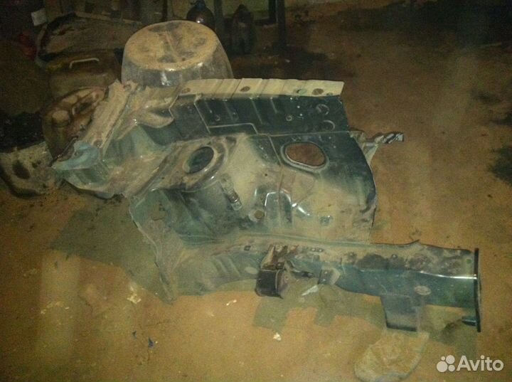 Хендай туссан 07 лонжерон левый