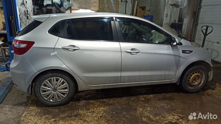 Приемная труба глушителя Kia Rio 3 28610-4L000