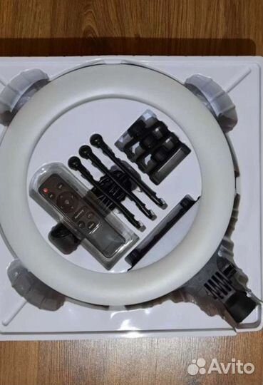 Кольцевая лампа со штативом