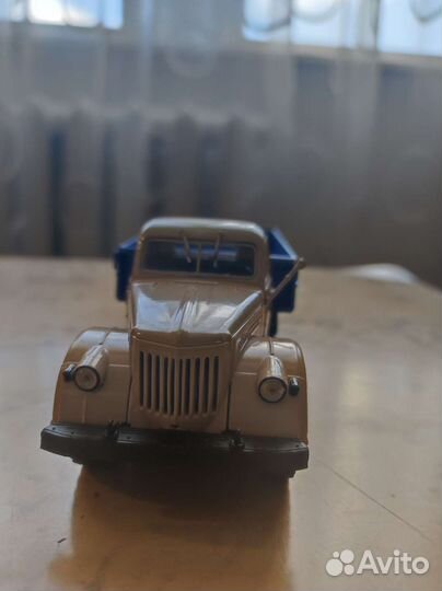 Модель автомобиля