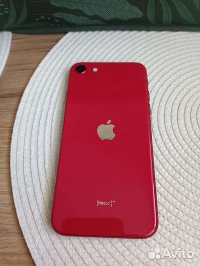 Телефон iPhone se 2022
