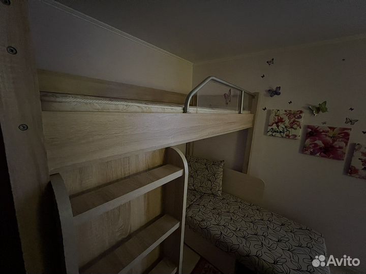 Кровать двухъярусная детская со шкафом