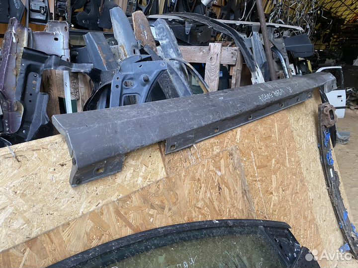 Накладка на порог mercedes W204 C204