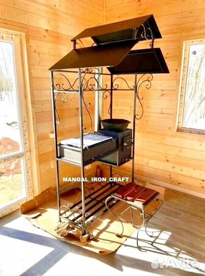 Мангал с крышей