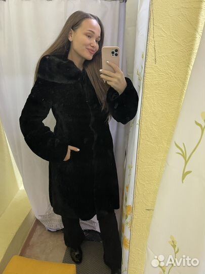 Шуба мутоновая с норковым воротником 44