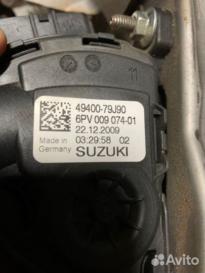 Педаль газа Suzuki Sx4 2010
