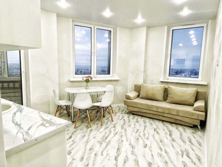 1-к. квартира, 42 м², 19/23 эт.