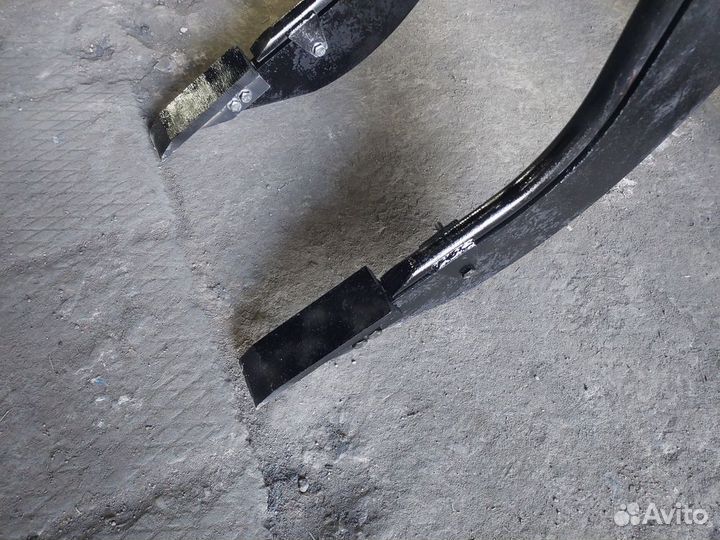 Культиватор глубокорыхлитель 3 рядный