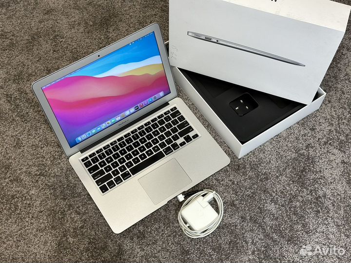 MacBook Air 13 2014 4/128gb. Новый аккумулятор