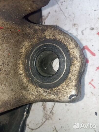 Ступица передняя правая Audi A4 B7 BWE 2007