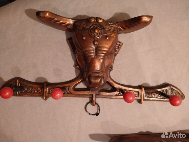 Вешалка бык литьё СССР
