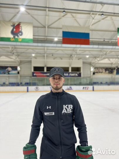 Тренер по хоккею