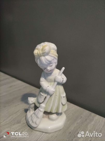 Фарфоровые статуэтки