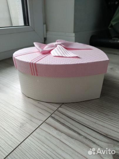 Подарочные коробки