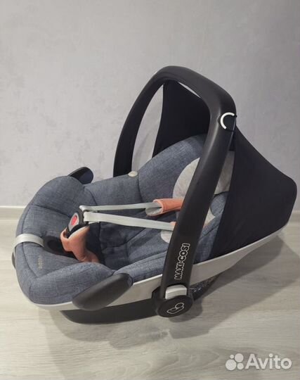 Maxi cosi pebble автолюлька 0+