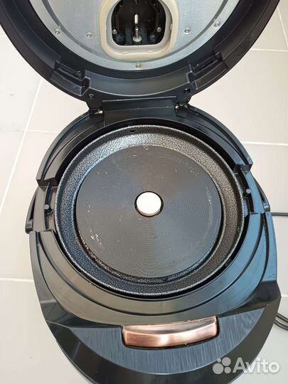 Мультикухня SkyKitchen CB391S, черный