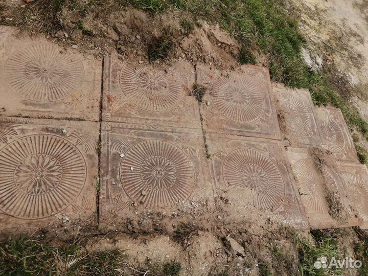 Чугунная плитка напольная